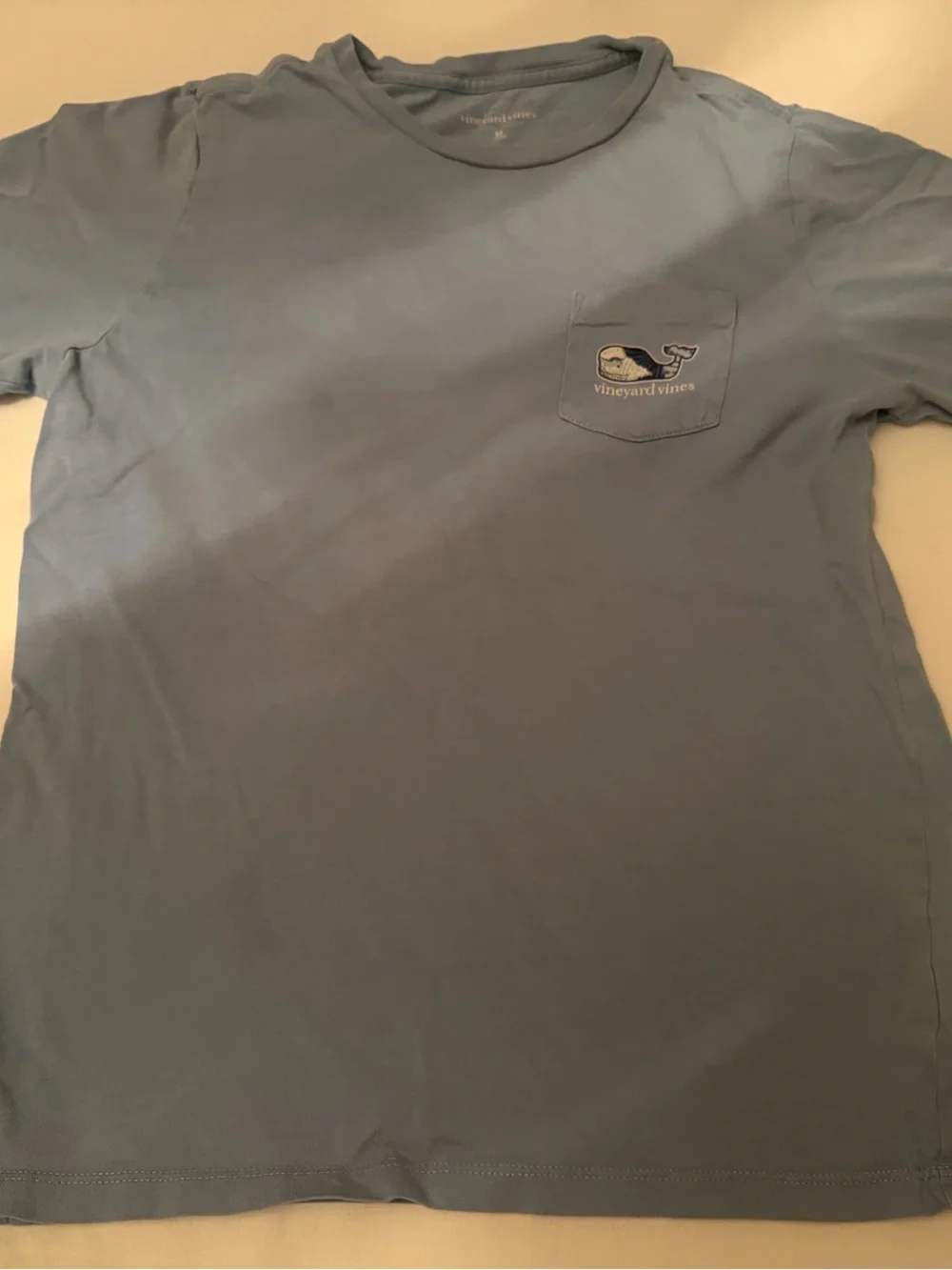 Boys medium whale vineyard vibes logo tshirt pocket short sleeve